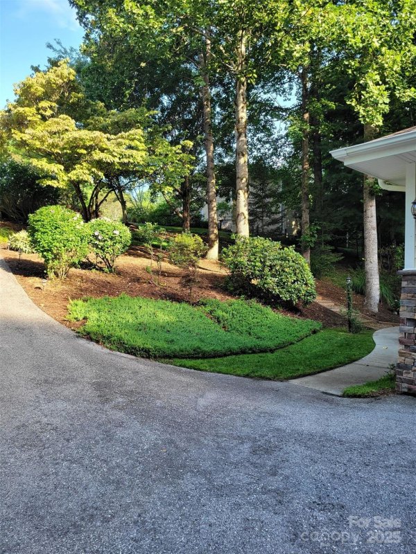 Property image 3 of 113 Chancery Court in Kenmure, Flat Rock, NC 28731