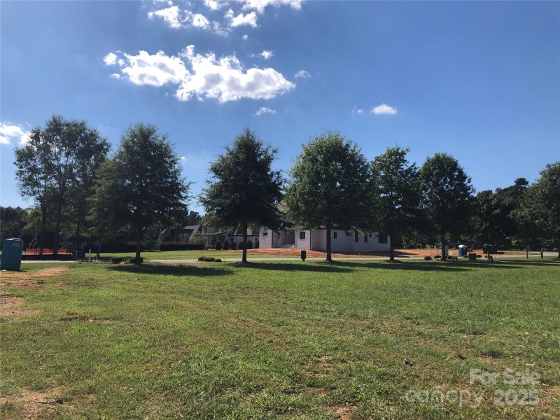 Property image 2 of 5815 Long Stirrup Lane in Cheval, Mint Hill, NC 28227