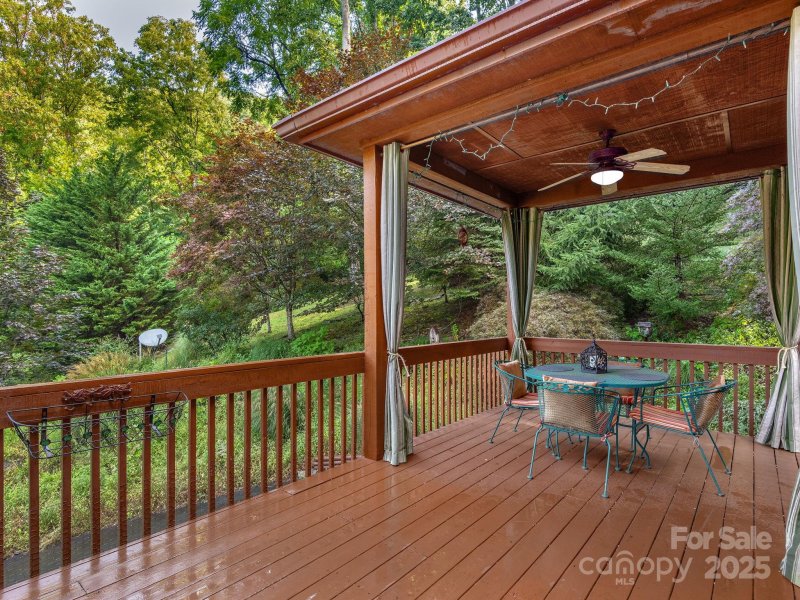Property image 3 of 420 Chimney Rock Drive in Seven Glens, Weaverville, NC 28787