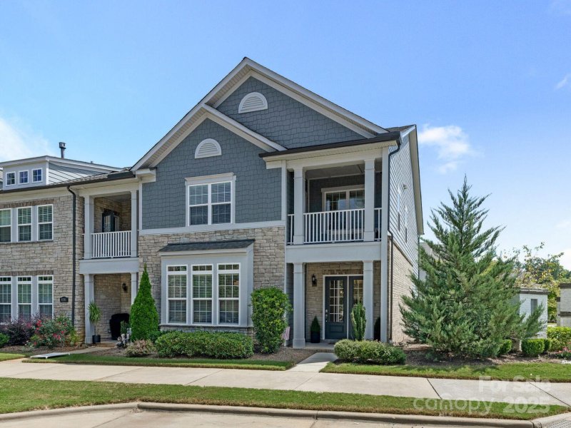 5735 Ardrey Kell Road