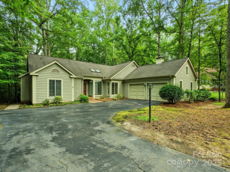 12 Whippoorwill Court