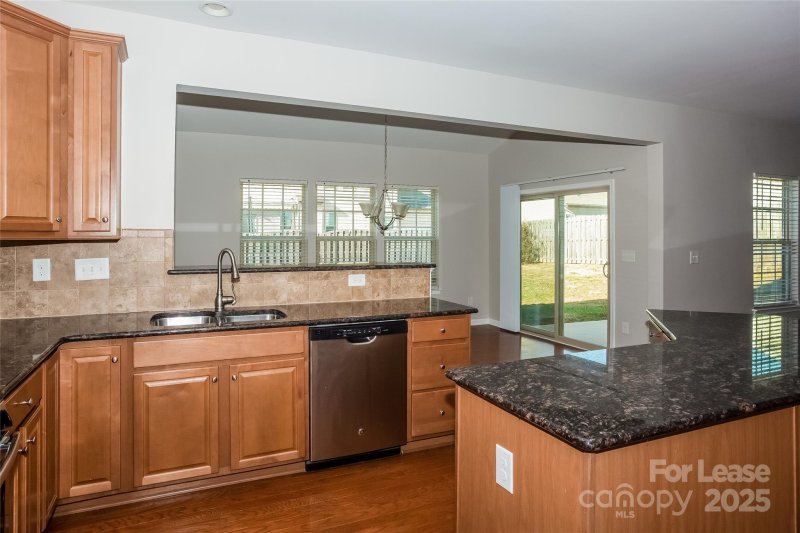 Property image 3 at 116 Renville Place, Mooresville, NC 28115