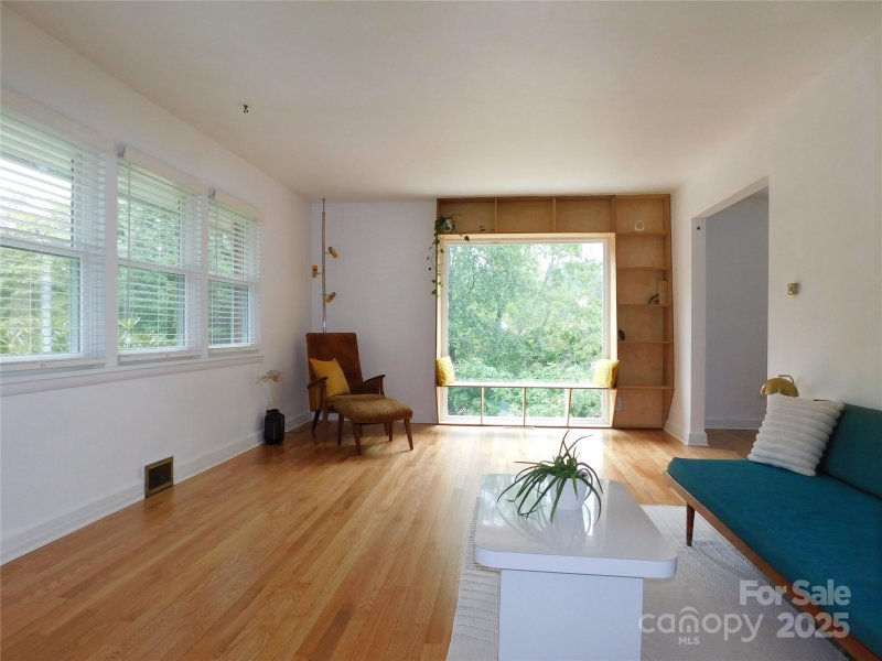 Property image 3 at 366 Hawthorne Drive, Brevard, NC 28712