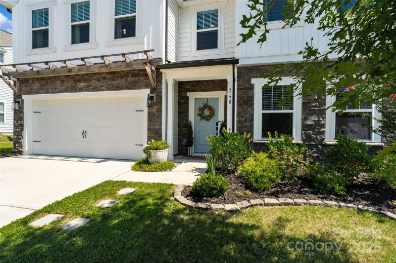 Property image 3 of 3178 Pinehills Way in Arbordale, Mount Holly, NC 28120