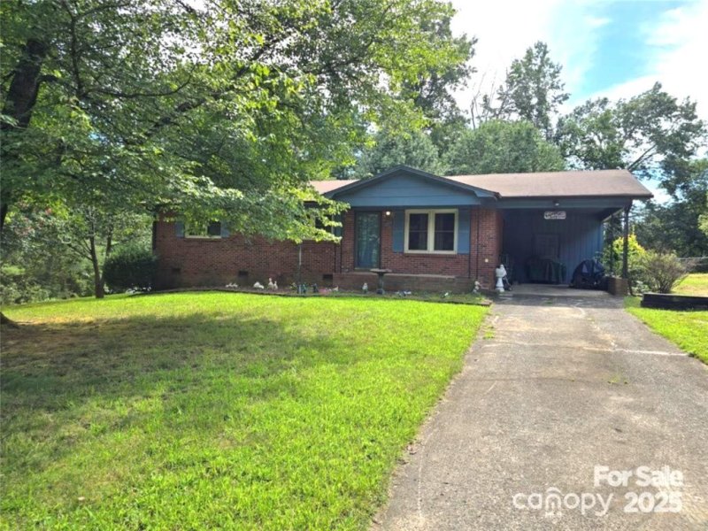 Hidden Valley, Morganton Community