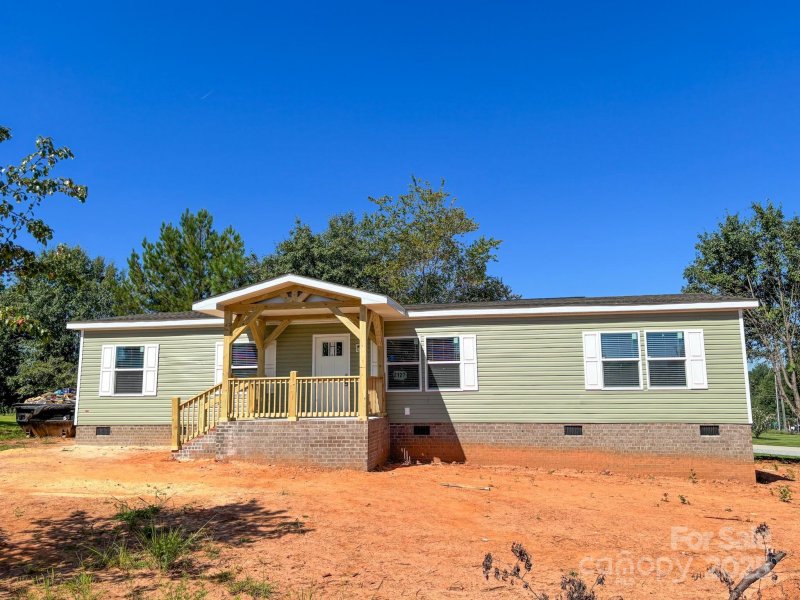 2127 Quarter Crest Drive