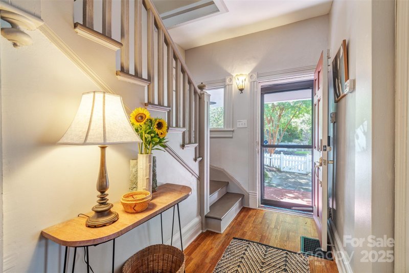 Property image 2 of 59 Starnes Avenue in Historic Montford, Asheville, NC 28801