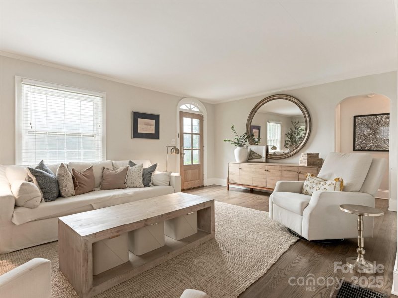 Property image 5 at 2837 Hillsdale Avenue, Charlotte, NC 28209