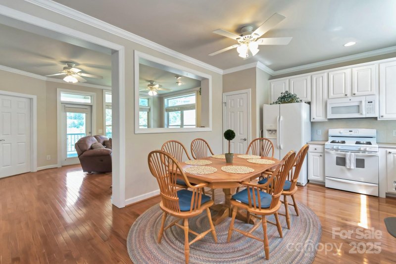 Property image 3 of 270 Creatwood Trail in Laurel Creek Townhomes, Vilas, NC 28692