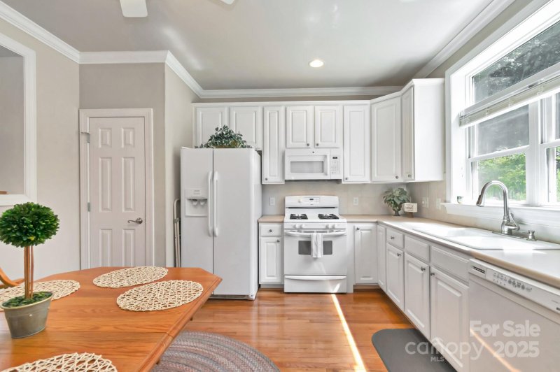 Property image 5 of 270 Creatwood Trail in Laurel Creek Townhomes, Vilas, NC 28692