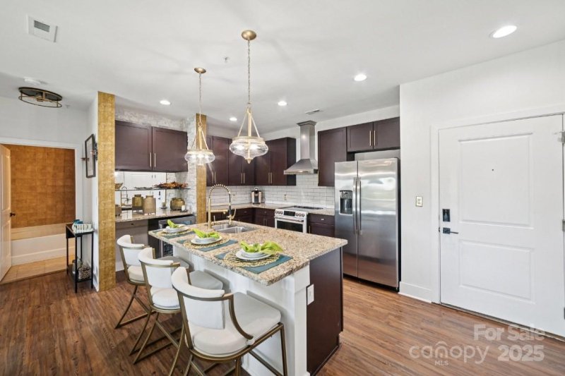 Property image 4 at 630 Calvert Street, Charlotte, NC 28208