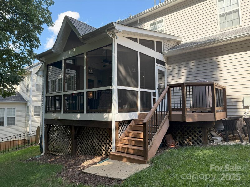 Property image 3 at 1154 Elrond Drive, Charlotte, NC 28269