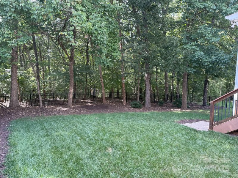 Property image 4 at 1154 Elrond Drive, Charlotte, NC 28269