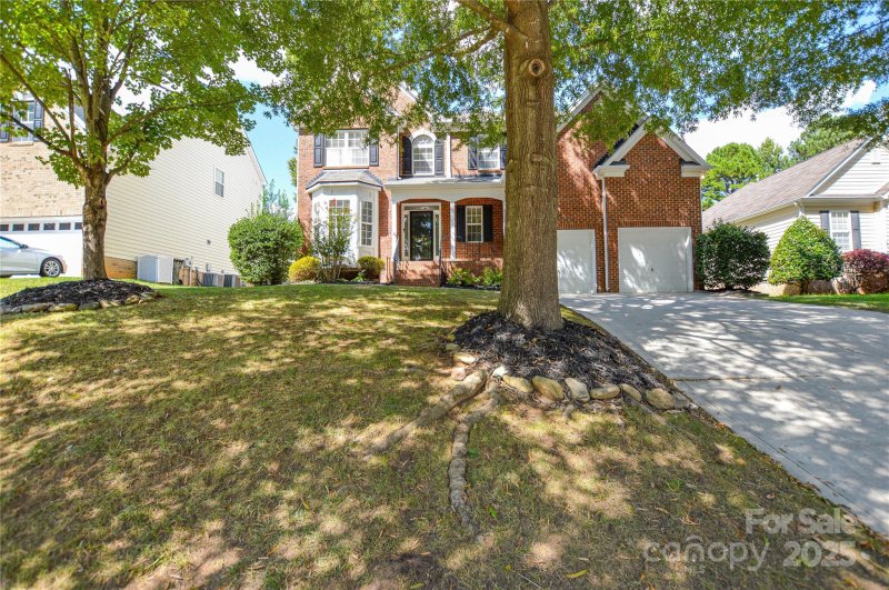 Property image 2 of 9529 Numenore Drive in Highland Creek, Charlotte, NC 28269