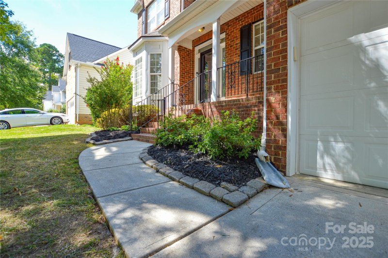 Property image 4 of 9529 Numenore Drive in Highland Creek, Charlotte, NC 28269