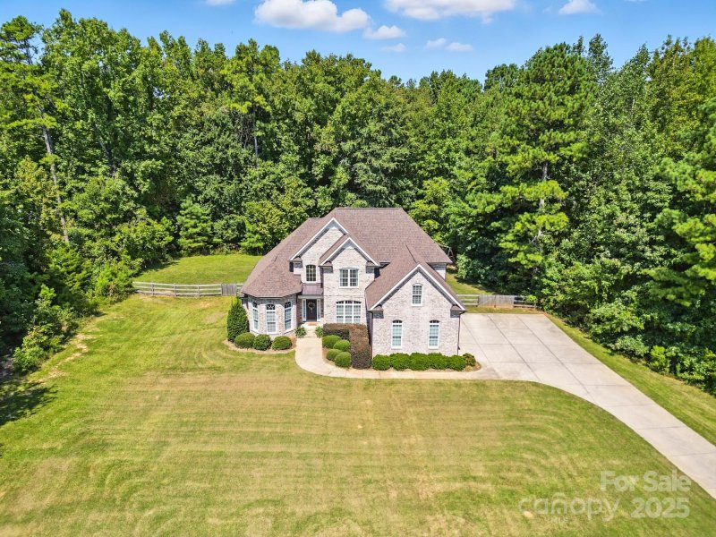Property image 2 of 7006 Nesbit Road in Cane Pointe, Waxhaw, NC 28173
