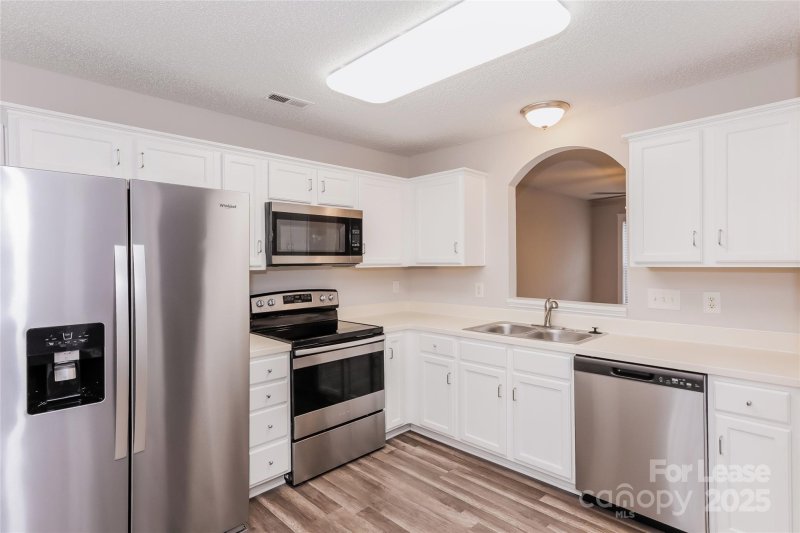 Property image 2 of 7028 Bullock Drive in Creekside At Coulwood, Charlotte, NC 28214