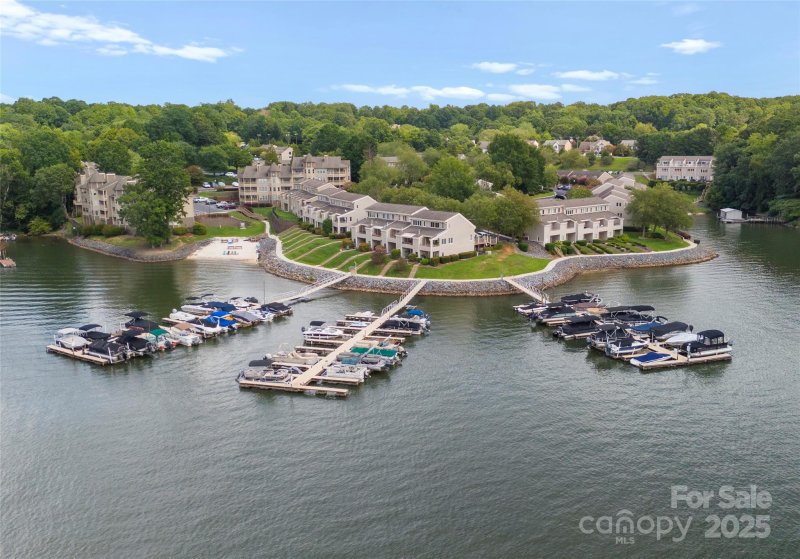 Property image 2 of 14617 Waterside Drive in The Yachtsman, Charlotte, NC 28278