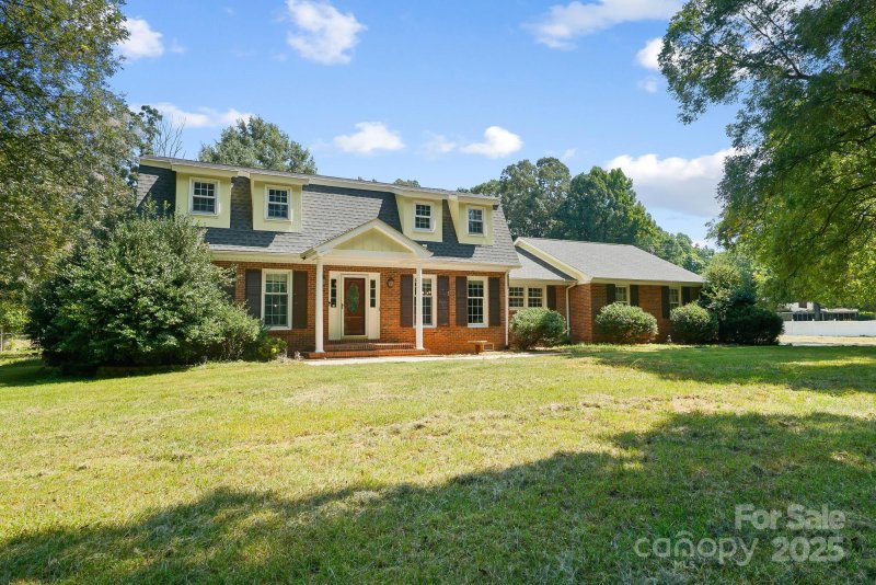 Property image 4 of 9551 Hitchgate Drive in Farmwood, Mint Hill, NC 28227