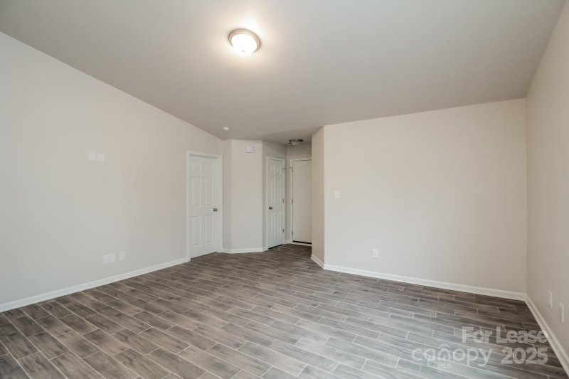 Property image 3 at 2865 Oasis Lane, Charlotte, NC 28214