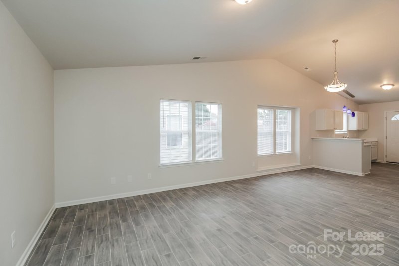 Property image 4 at 2865 Oasis Lane, Charlotte, NC 28214