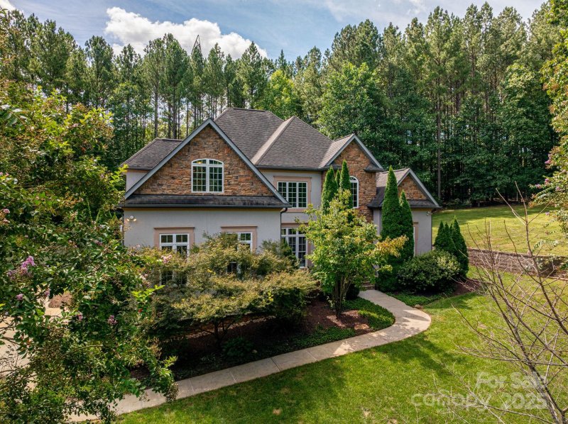 131 Winding Forest Drive