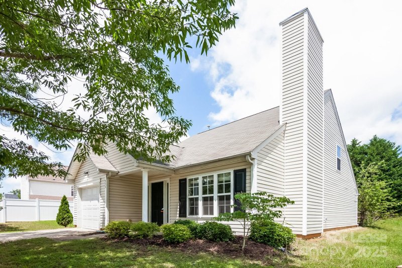 Property image 2 of 436 Havenbrook Way in Havenbrook, Concord, NC 28027