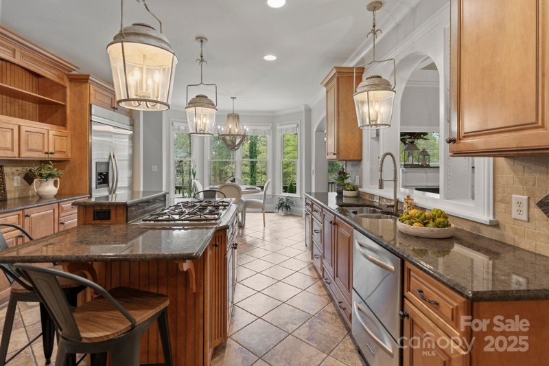 Property image 4 of 8915 Linden Grove Court in Northview Harbour, Sherrills Ford, NC 28673