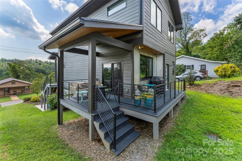 Property image 5 of 120 Joyner Avenue in West Asheville, Asheville, NC 28806