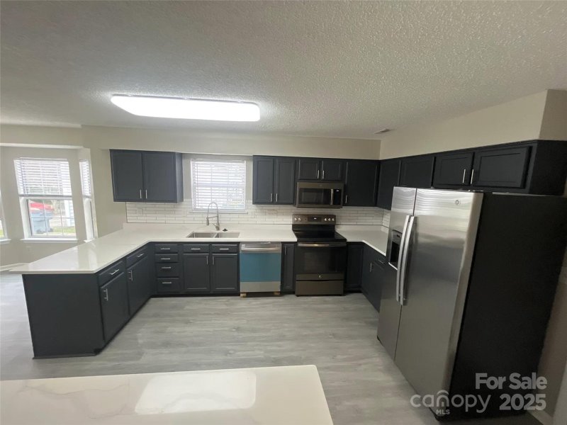 Property image 4 of 12042 Mallard Ridge Drive in Mallard Ridge, Charlotte, NC 28269