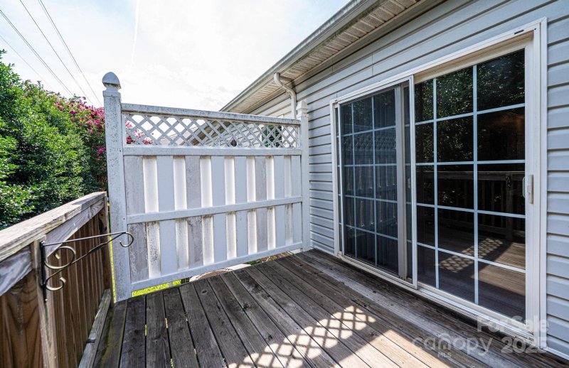 Property image 5 of 1492 Mulberry Ridge Drive in oak Ridge Townhomes, Newton, NC 28658