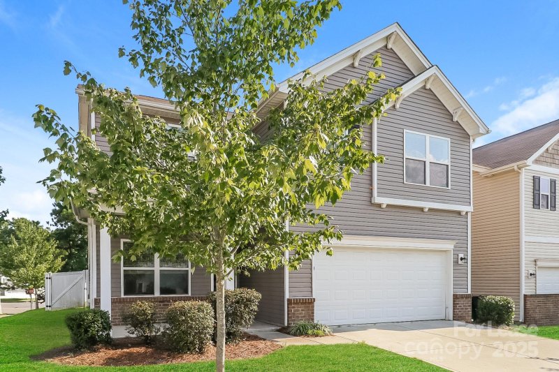 Property image 2 at 13007 Joclaire Court, Charlotte, NC 28215