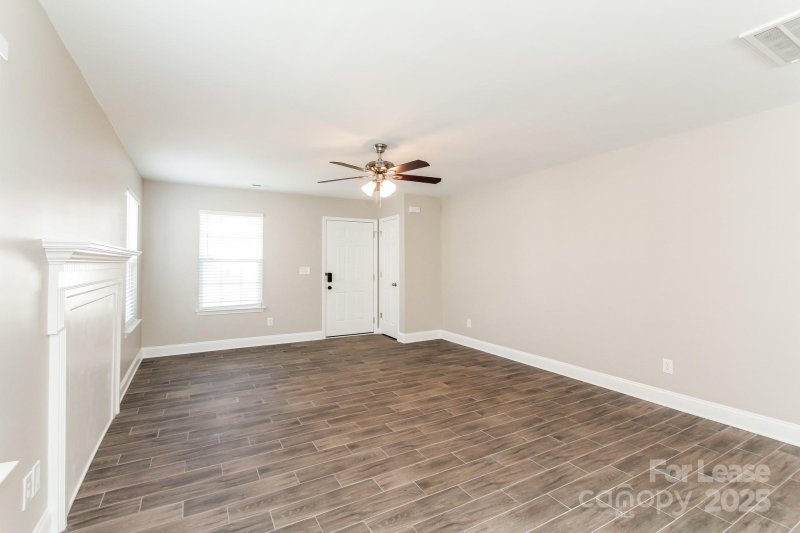 Property image 5 of 6219 Day Lilly Lane in Sunset Village, Charlotte, NC 28216