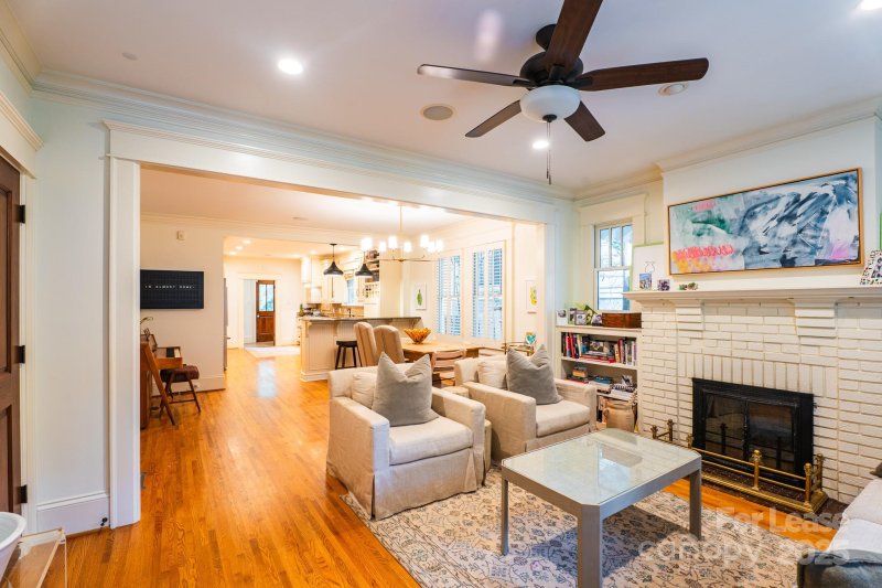 Property image 5 of 1716 Lombardy Circle in Dilworth, Charlotte, NC 28203