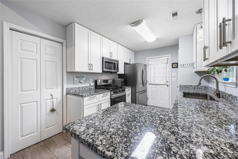 Property image 2 of 4636 Laurendale Court in Brewington Park, Rock Hill, SC 29732
