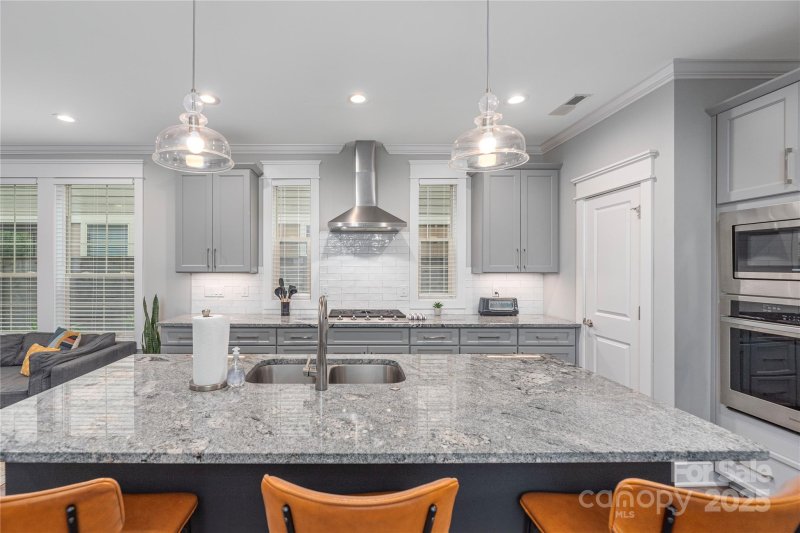 Property image 5 of 518 Sweet Birch Park Lane in Sweet Birch Commons, Black Mountain, NC 28711