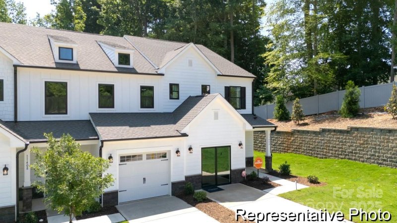 Property image 2 of 424 Drawbar Drive in Penley Place, Clover, SC 29710