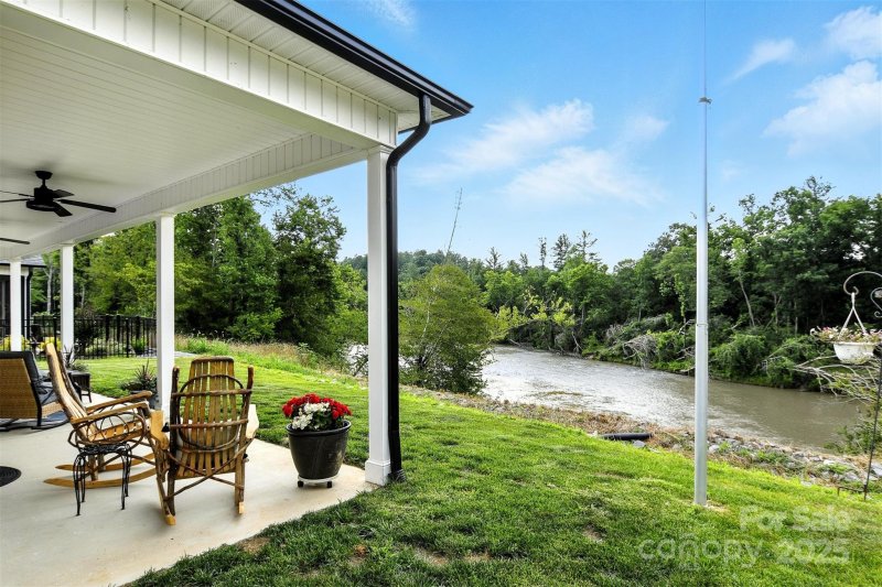 Property image 2 of 255 Eagles Landing in Eagles Landing, Morganton, NC 28655