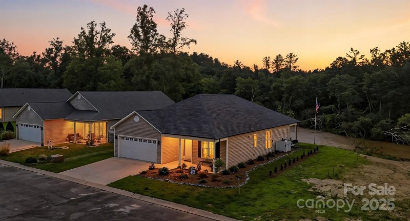 Property image 3 of 255 Eagles Landing in Eagles Landing, Morganton, NC 28655