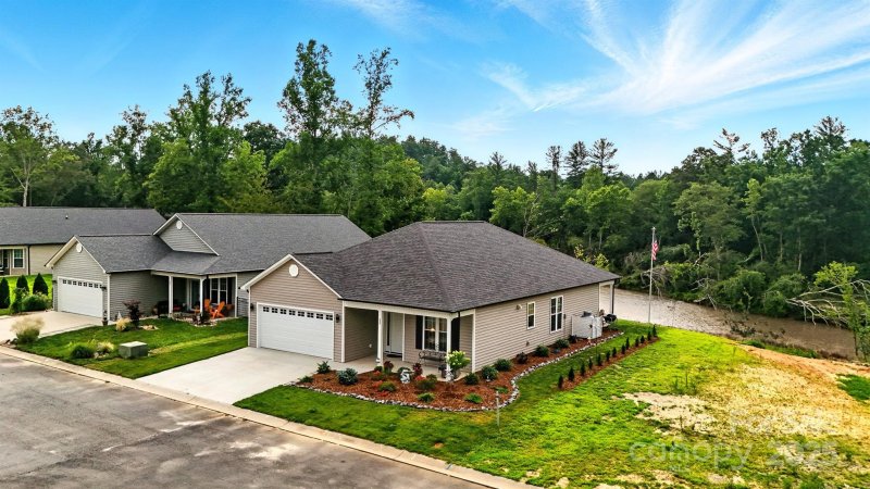 Property image 4 of 255 Eagles Landing in Eagles Landing, Morganton, NC 28655