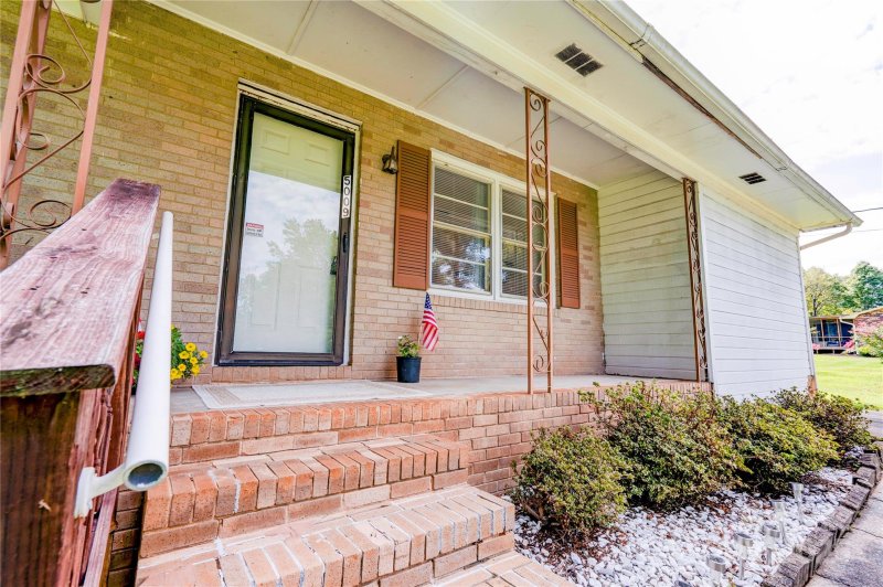 Property image 3 of 5009 Pecan Drive in Whispering Pines, Shelby, NC 28152