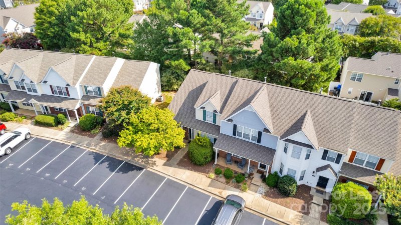 Property image 3 of 315 Deep Water Lane in Cole Creek, Fort Mill, SC 29715