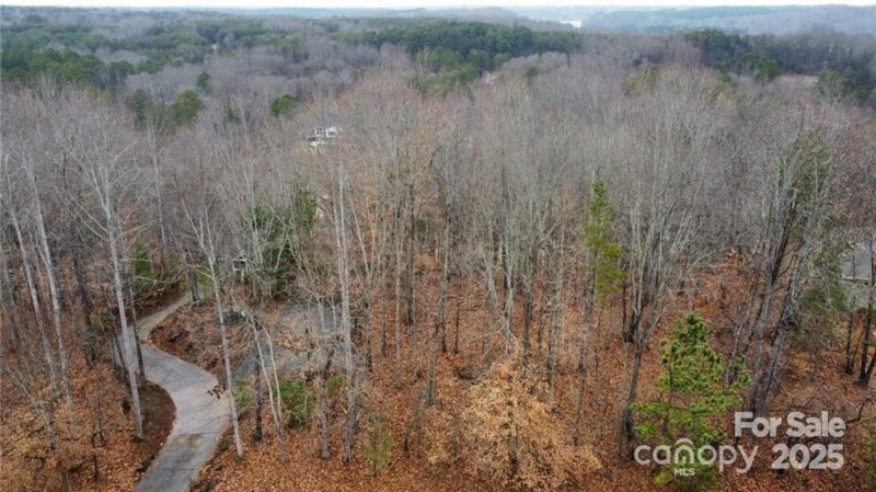 Property image 4 of 8068 Summit Ridge Drive in The Summit, Catawba, NC 28609