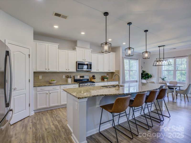 Property image 4 of 511 Swift Trail in Waterside At The Catawba, Fort Mill, SC 29715