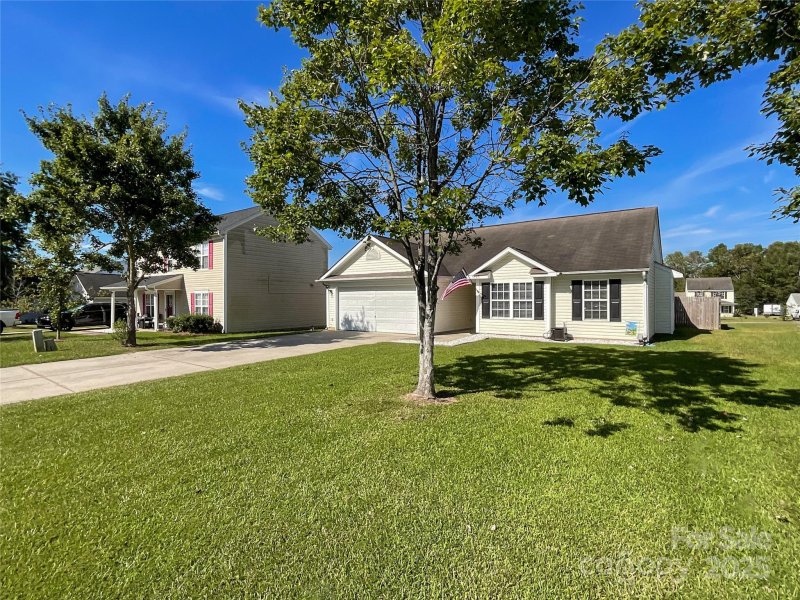 Property image 2 of 5128 Foxmeade Court in Whitehall, Lancaster, SC 29720