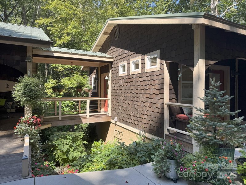 Property image 4 of 457 Hearthstone Way in Hearthstone, Horse Shoe, NC 28742