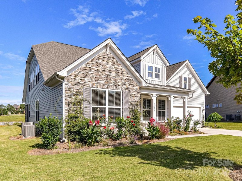 Property image 3 of 9528 Horsebit Lane in Wellington Chase, Concord, NC 28027