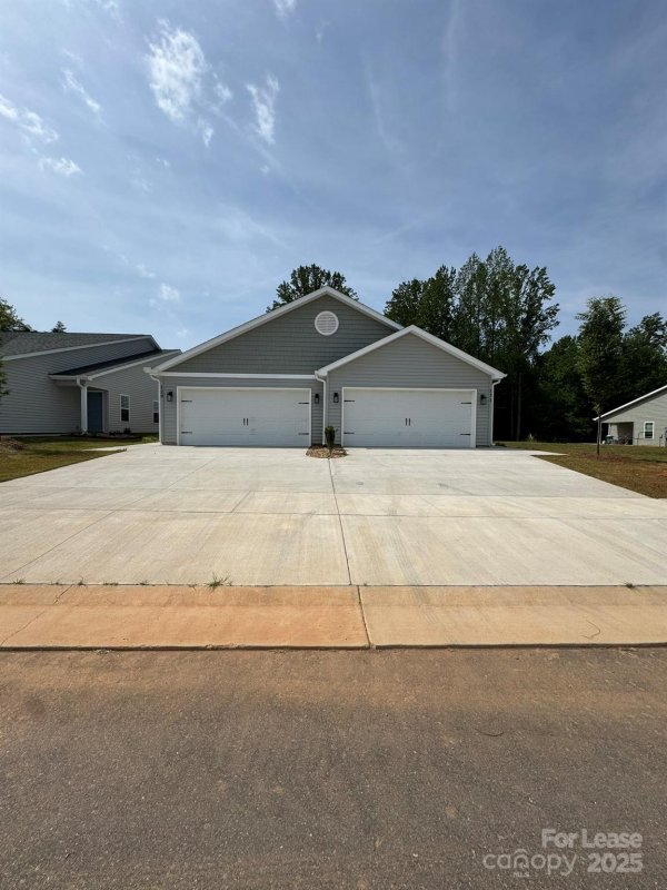 Property image 2 at 129 Brawley Villas Place, Mooresville, NC 28117