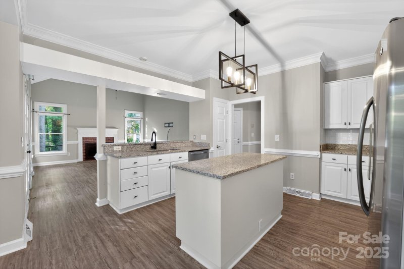 Property image 5 of 9238 Heritage Woods Place in Davis Lake, Charlotte, NC 28269