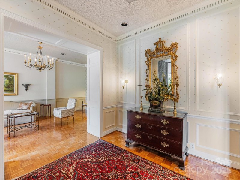 Property image 2 at 1530 Queens Road, Charlotte, NC 28207